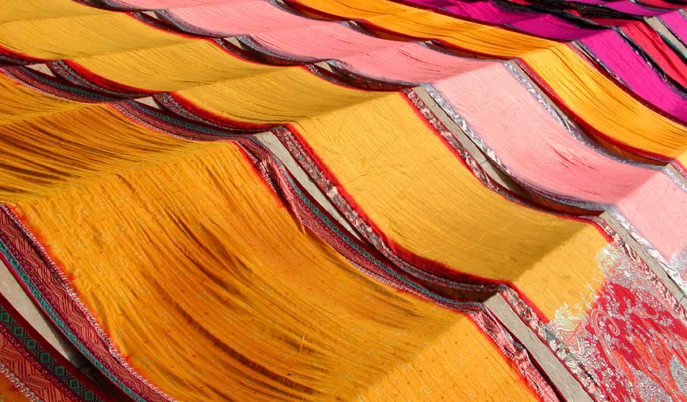 These traditional saris will light up your wardrobe